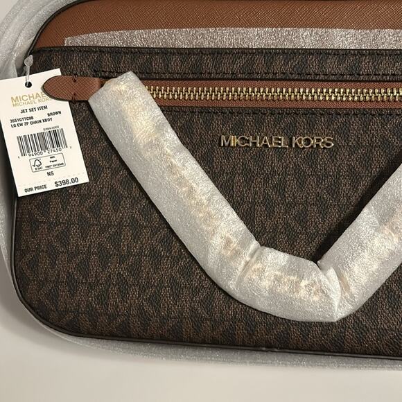 MICHAEL Kors Brown  /Tan 
Jet Set Large Logo Crossbody Bag with chain. NWT - Picture 6 of 7